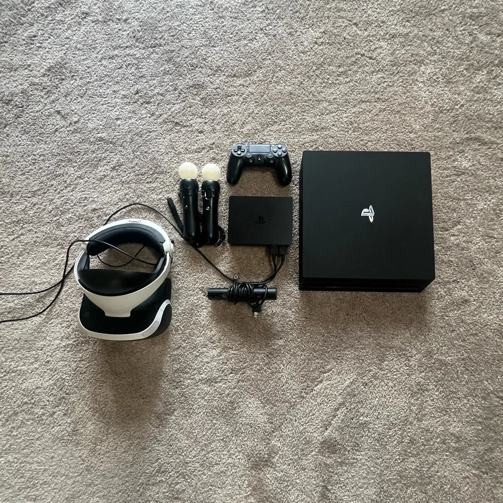 Sony PlayStation 4 Pro 1TB Bundle with PsVR and Cords working fully tested used